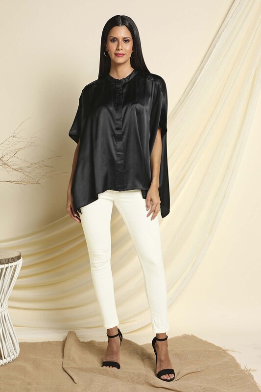 Couture Labs Couturelabs Vera Half Sleeve Round Neck Mandarian Collar Shirt for Women, Extra Small, Black
Couture Labs Couturelabs Vera Half Sleeve Round Neck Mandarian Collar Shirt for Women, Extra Small, Black