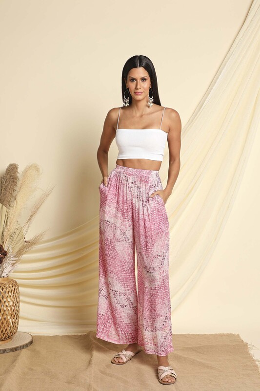 Couturelabs Noah Viscose Crepe Full Length Animal Print Beach Pants for Women, One Size, Pink
Couturelabs Noah Viscose Crepe Full Length Animal Print Beach Pants for Women, One Size, Pink