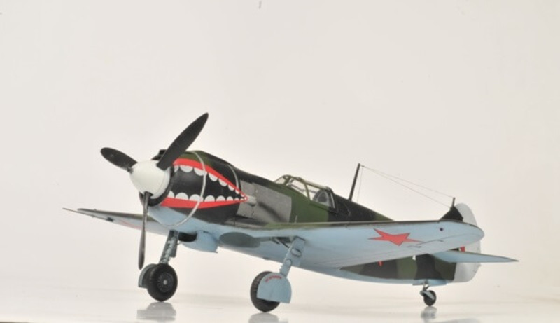 

Zvezda Aircraft Models 1/48 Scale #4803 Soviet Fighter Lavochkin