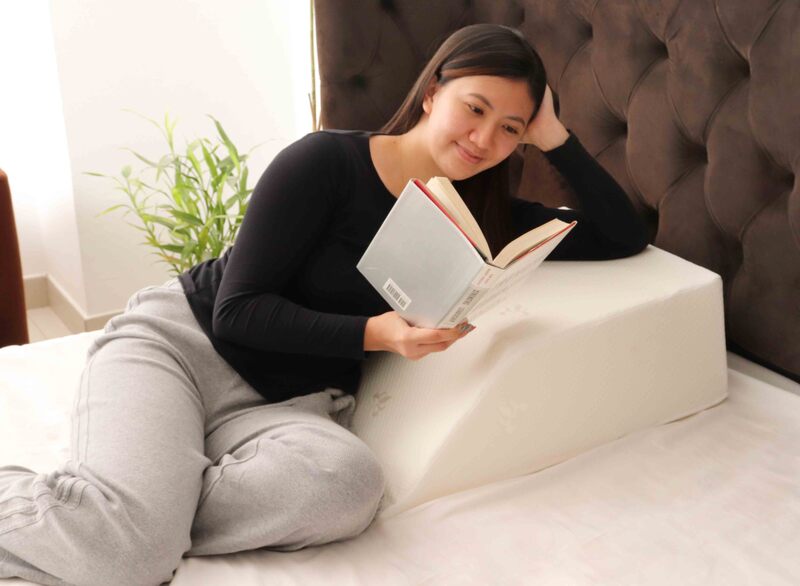 Moon Leg Elevation Pillow, White