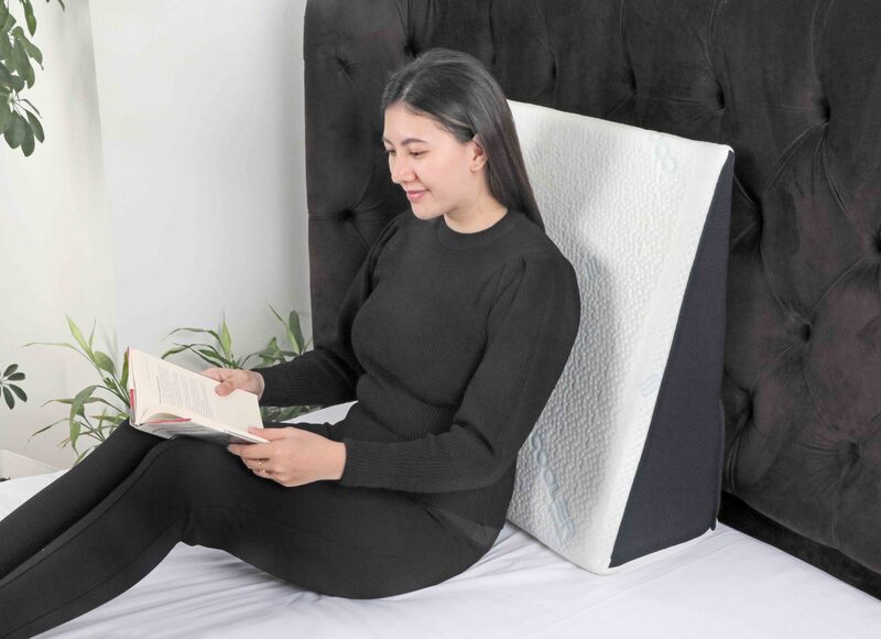 Moon Cool Gel Wedge Pillow, 60 x 60 x 20cm, White/Black