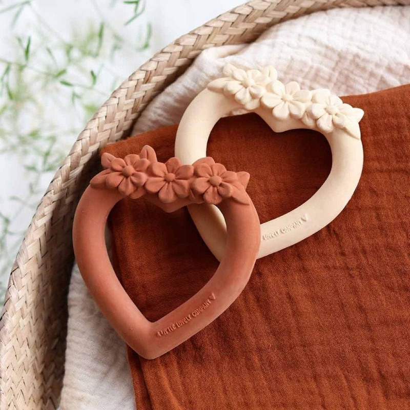A Little Lovely Company Sweet Heart Terracotta Teething Ring, Red