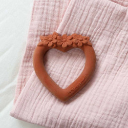 A Little Lovely Company Sweet Heart Terracotta Teething Ring, Red