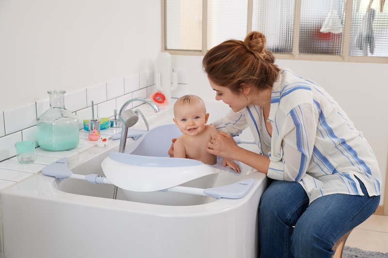 baby 1st bath