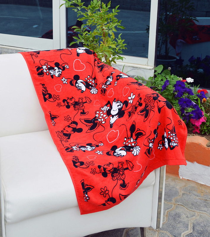 Disney Minnie Mouse Cotton Jacquard Towel for Girls, 60 x 120cm, Red/White/Black