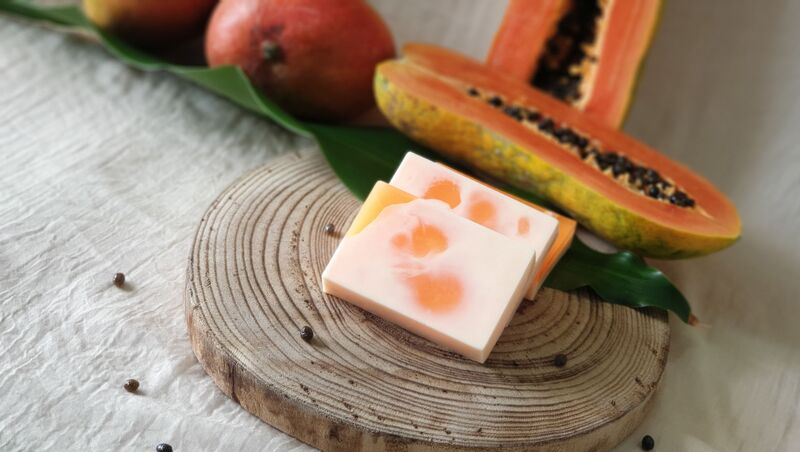 Foqa3aat Mango Papaya Soap Bar, 110 gm