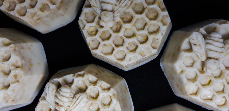 Foqa3aat Honey and Oatmeal Soap Bar, 60 gm