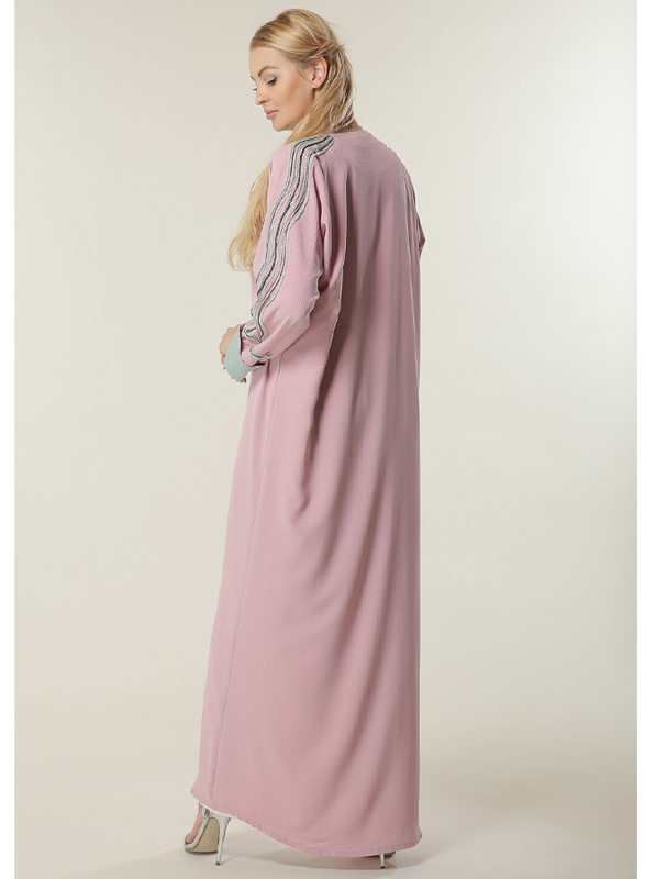 Moistreet Long Sleeve Hand Embroidered Details Abaya, Medium, Pink