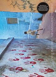 Steve McCurry: The Unguarded Moment, Paperback Book, By: Steve McCurry