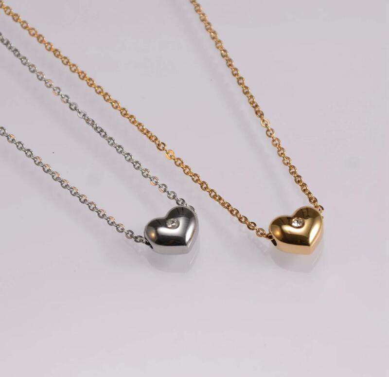 Wazna Jewellery Gold Heart Shaped Pendant Necklace with White Stone