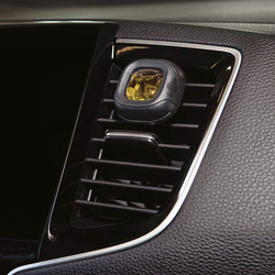 Little Trees Vent Liquid Golden Vanilla Air Freshener, Black/Yellow