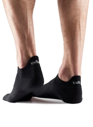 Toesox Ultralite No Show Socks, Medium, Black
