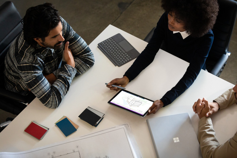 Microsoft Surface Go 2 Laptop, 10.5" PixelSense FHD Touch Display, Intel Core m3-8100Y 8th Gen 3.40GHz, 256GB SSD, 8GB RAM, Intel UHD Graphics 615, EN KB, Win10 Pro, SUG-00005, Platinum