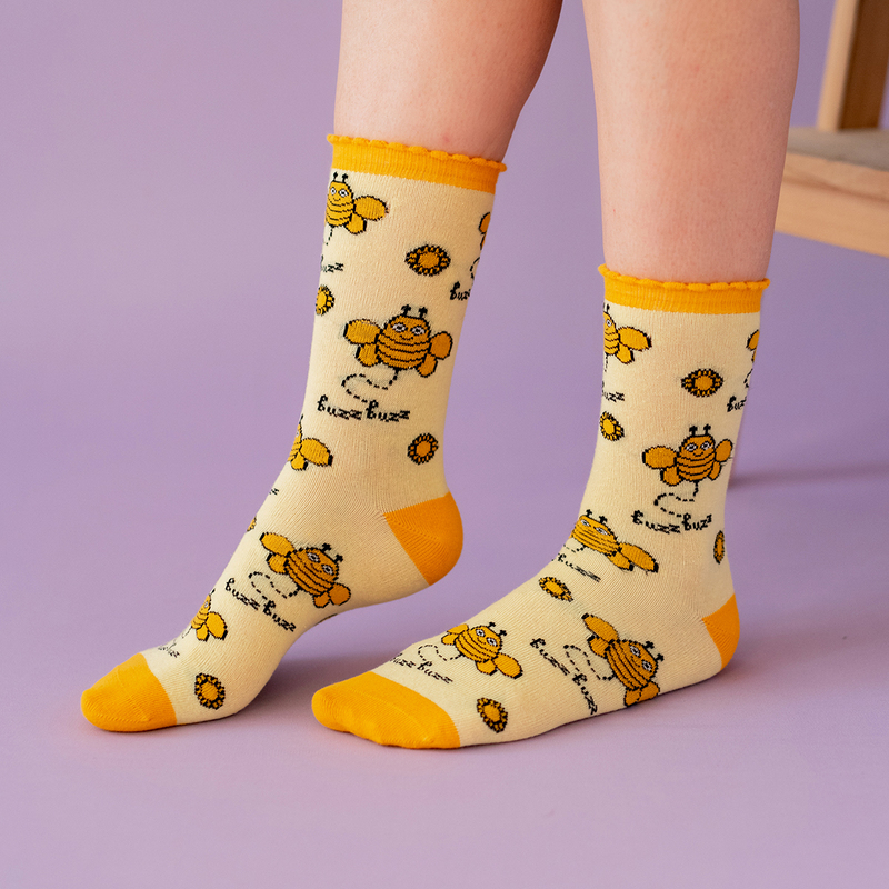 Milk & Moo Buzzy Bee and Chancing Mother Socks for Women, 4 Pairs, Multicolour