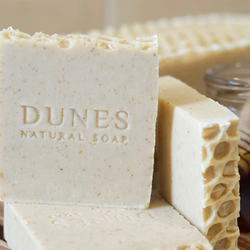 Dunes Handcrafted Natural Honey & Oats Soap Bar, 100gm