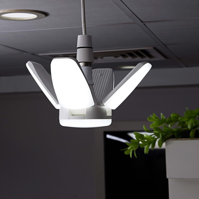 Olsenmark Energy Saving LED Bulb with Fan, OMESL2788, White