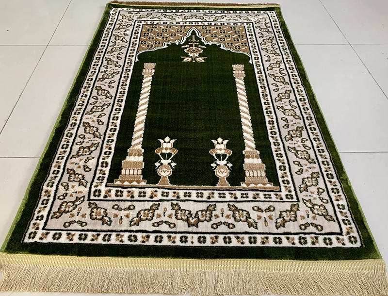 

Turkish Made Art Silk Prayer Mat , 80 x 125 cm, Green
