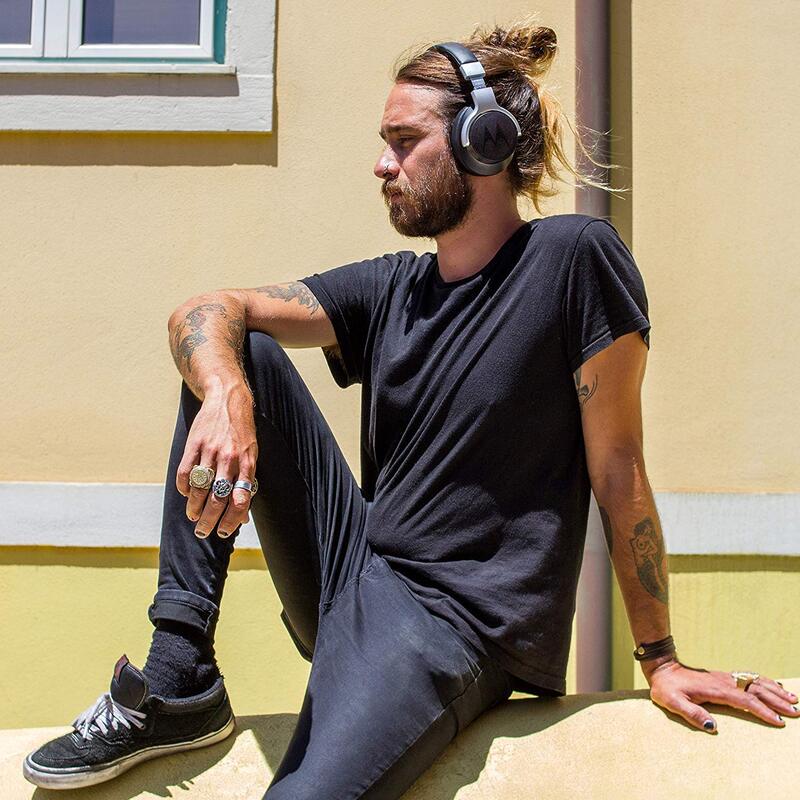 Motorola Escape 800 ANC Wireless Bluetooth Over-Ear Noise Cancelling Headphones with Mic, Black