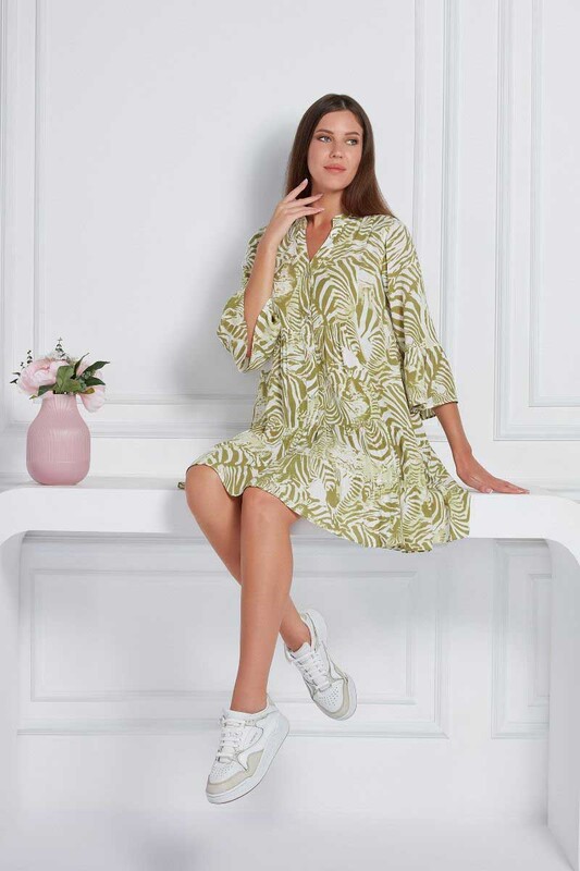 

Couture Labs Couturelabs Raisa-G Zahara Stand V-Neck Short Sleeve Zebra Design Mini Dress, Small, Green