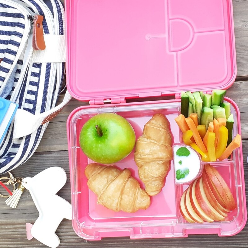 Eazy Kids 4 Compartment Bento Lunch Box with 2 Sandwich Cutter, 2 Veggie Cutter and 10 Animal Shaped Fruit Picks, Unicorn, Pink