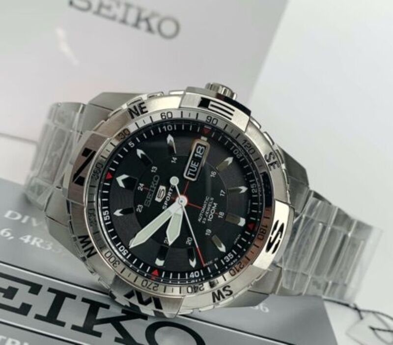 Seiko 5 Sports Automatic Analog Watch for Men with Stainless Steel Band, Water Resistant, SNZJ05J1, Silver-Black